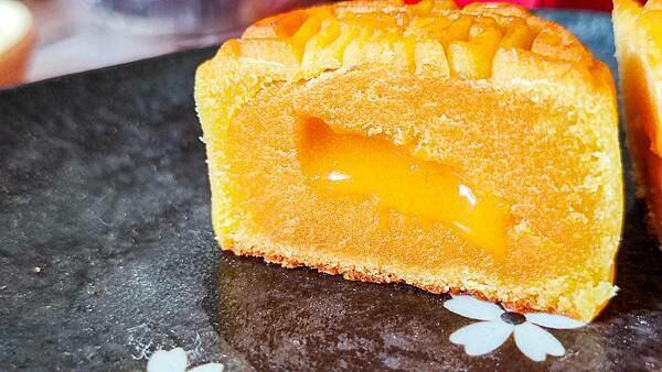 不需要加熱就會流沙！加熱之後還會爆漿！2022年必買的爆漿奶皇流芯！一口咬下，滿滿的鹹蛋黃的香味，讓人深