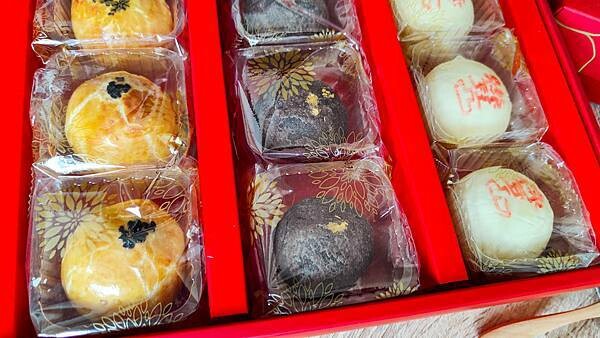 不需要加熱就會流沙！加熱之後還會爆漿！2022年必買的爆漿奶皇流芯！一口咬下，滿滿的鹹蛋黃的香味，讓人深