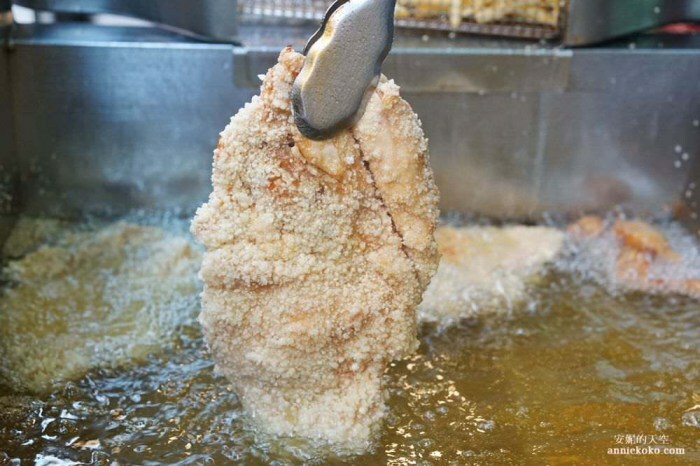 [ 新莊最美酒吧咖啡館 獨角獸unicorn.cafe.bar]白天是不限時咖啡館 晚上是微醺酒吧 下午茶套餐260元 給你偽出國的放鬆情調 - 安妮的天空