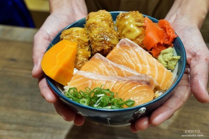 [ 新莊最美酒吧咖啡館 獨角獸unicorn.cafe.bar]白天是不限時咖啡館 晚上是微醺酒吧 下午茶套餐260元 給你偽出國的放鬆情調 - 安妮的天空