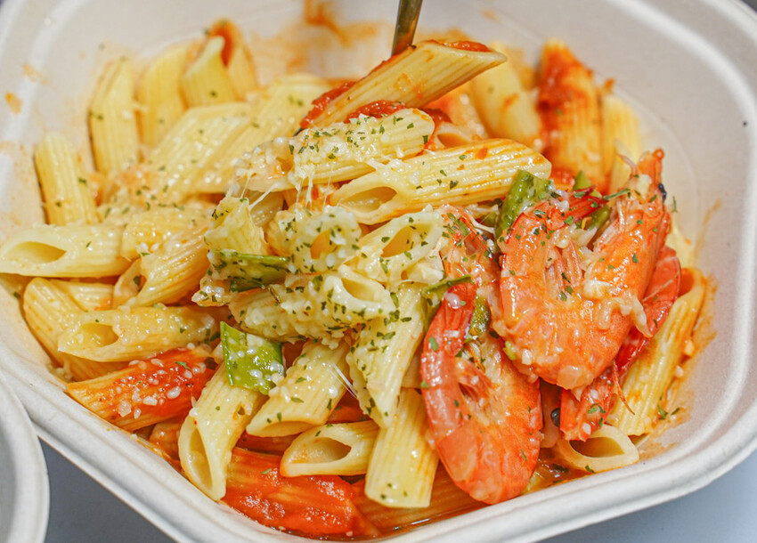 高雄最慵懶放鬆的露天景觀 抒嗜sunsay tea，品茶、休閒、哈拉聊天吃美食、表演駐唱、高雄最桑的所在 - 跟著尼力吃喝玩樂＆親子生活