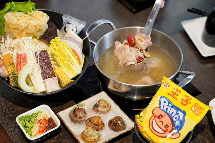 【彰化員林】平價個人鍋物推薦『神王鍋物料理』,套餐298元起,附餐、菜盤、自助吧飲料、明治冰淇淋皆為無限供應!超高CP值! - 阿華田的美食日記