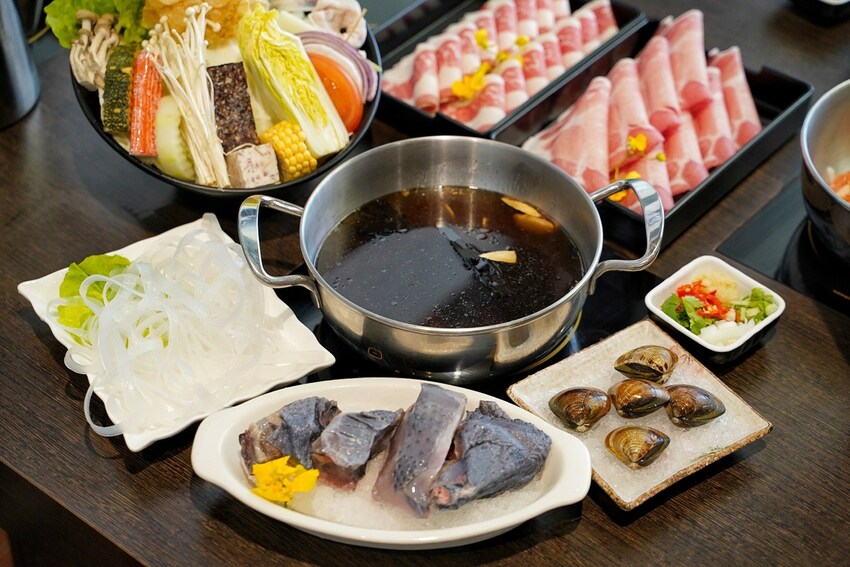 【彰化員林】平價個人鍋物推薦『神王鍋物料理』,套餐298元起,附餐、菜盤、自助吧飲料、明治冰淇淋皆為無限供應!超高CP值! - 阿華田的美食日記