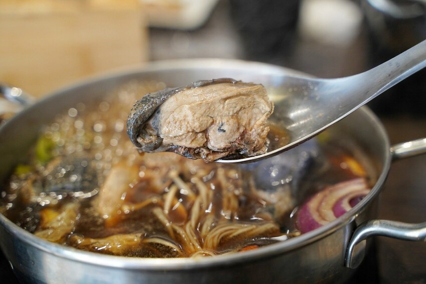 【彰化員林】平價個人鍋物推薦『神王鍋物料理』,套餐298元起,附餐、菜盤、自助吧飲料、明治冰淇淋皆為無限供應!超高CP值! - 阿華田的美食日記