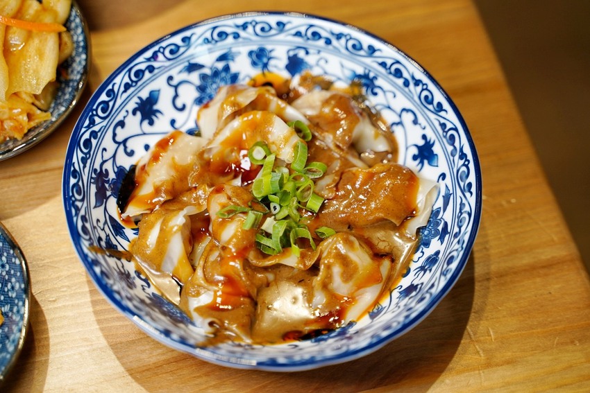 【苗栗頭份】文青風小吃推薦『臻嚐米食製作所』,販售各式古早味米食、麵食、湯品以及特色小菜!平價大份量推薦! - 阿華田的美食日記