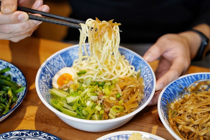 【苗栗頭份】文青風小吃推薦『臻嚐米食製作所』,販售各式古早味米食、麵食、湯品以及特色小菜!平價大份量推薦! - 阿華田的美食日記