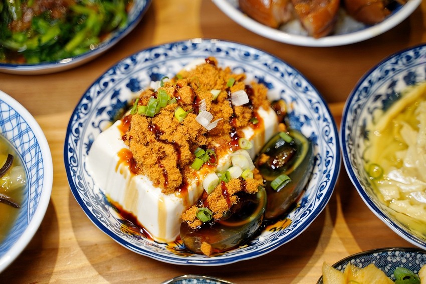 【苗栗頭份】文青風小吃推薦『臻嚐米食製作所』,販售各式古早味米食、麵食、湯品以及特色小菜!平價大份量推薦! - 阿華田的美食日記