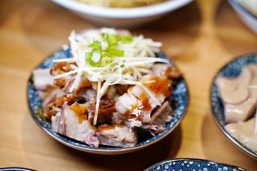 【苗栗頭份】文青風小吃推薦『臻嚐米食製作所』,販售各式古早味米食、麵食、湯品以及特色小菜!平價大份量推薦! - 阿華田的美食日記