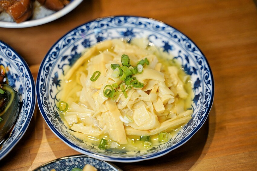 【苗栗頭份】文青風小吃推薦『臻嚐米食製作所』,販售各式古早味米食、麵食、湯品以及特色小菜!平價大份量推薦! - 阿華田的美食日記