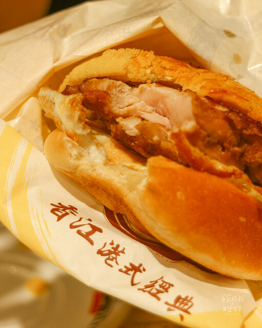 【高雄美食】外酥脆內鬆軟金黃菠蘿包，特濃牽絲起士好罪惡｜香江港式菠蘿茶飲-楠梓店