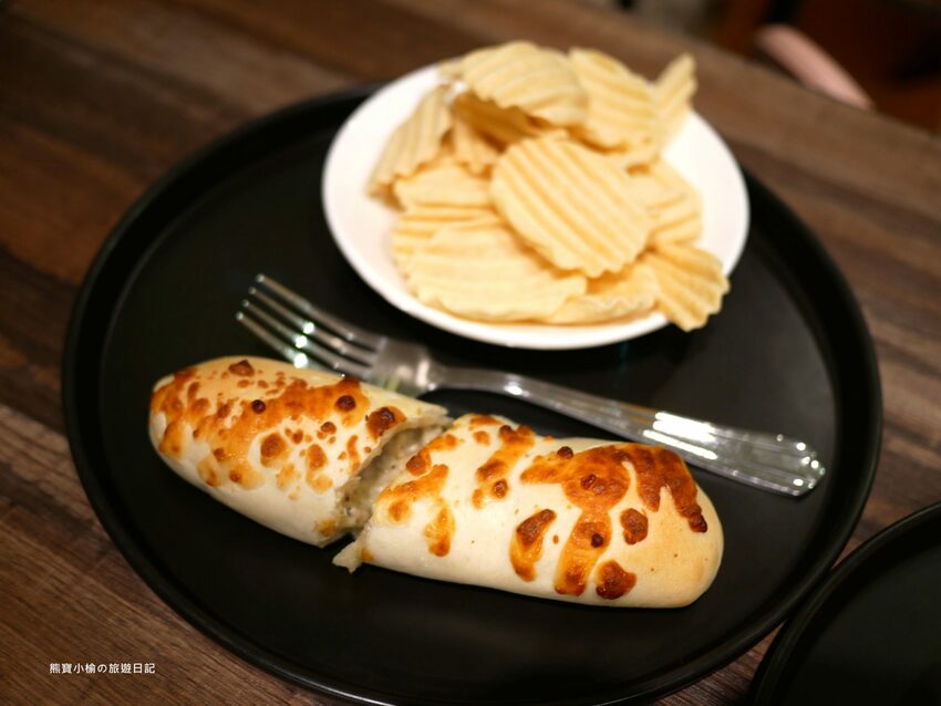 【新竹美食】那家咖啡新竹深夜咖啡,學生最愛寧靜閱讀辦公咖啡輕食館,有插座有WIFI,內文附詳細菜單價位介紹。 @熊寶小榆の旅遊日記