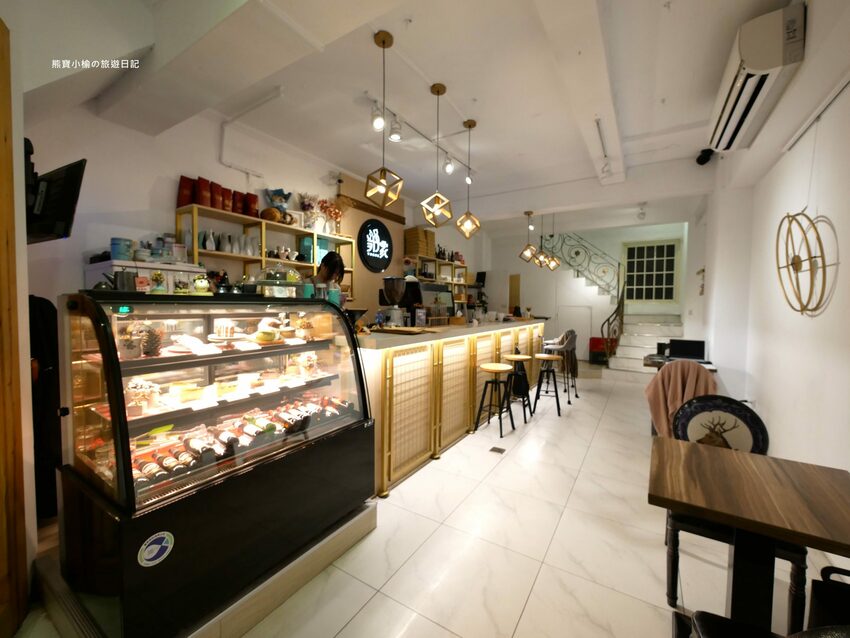 【新竹美食】那家咖啡新竹深夜咖啡,學生最愛寧靜閱讀辦公咖啡輕食館,有插座有WIFI,內文附詳細菜單價位介紹。 @熊寶小榆の旅遊日記