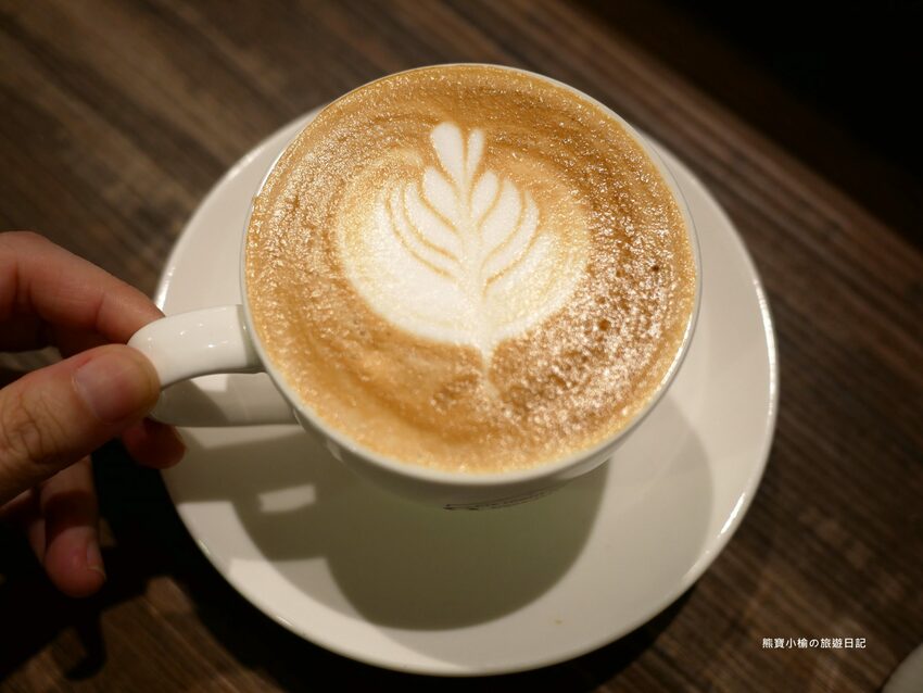 【新竹美食】那家咖啡新竹深夜咖啡,學生最愛寧靜閱讀辦公咖啡輕食館,有插座有WIFI,內文附詳細菜單價位介紹。 @熊寶小榆の旅遊日記