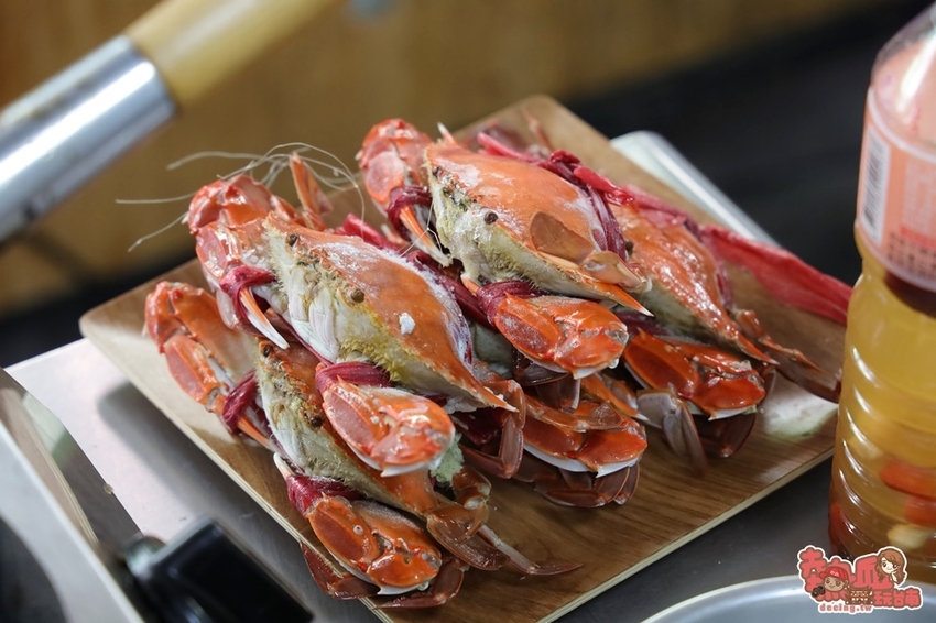 【台南美食】水仙宮市場旁的浮誇海鮮麵店！台南少見的藥膳螃蟹粥，最鮮美的海味都在這一碗：順慶海鮮麵 - 熱血玩台南。跳躍新世界