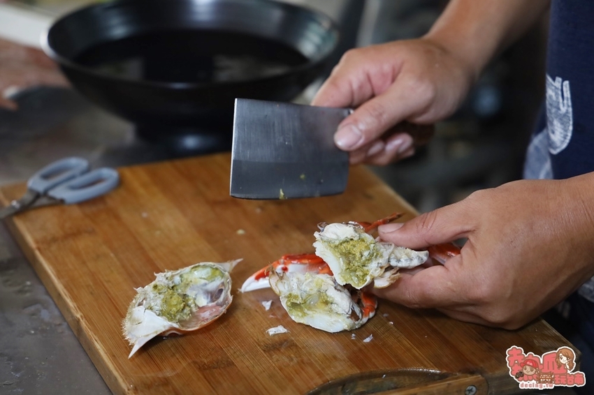 【台南美食】水仙宮市場旁的浮誇海鮮麵店！台南少見的藥膳螃蟹粥，最鮮美的海味都在這一碗：順慶海鮮麵 - 熱血玩台南。跳躍新世界