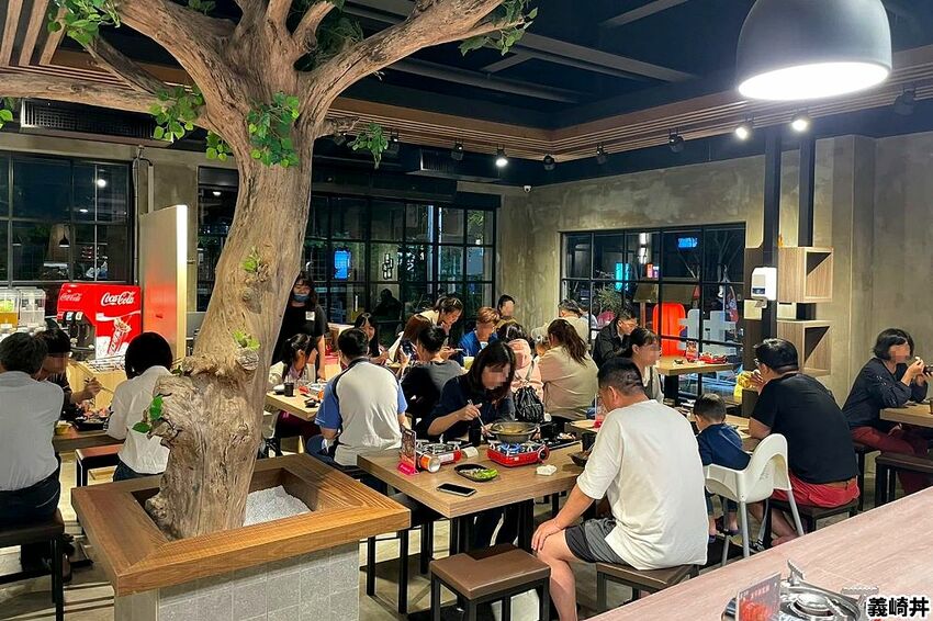 開幕優惠丼飯、痛風鍋第二件只要1元,義崎丼旗艦店新開幕,140元起自助吧無限供應!