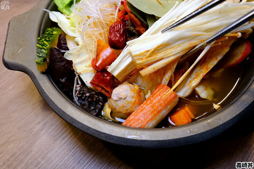 開幕優惠丼飯、痛風鍋第二件只要1元,義崎丼旗艦店新開幕,140元起自助吧無限供應!