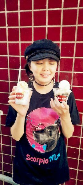 美食 ░  愛友冰淇淋手工製醇濃好喝的珍珠奶茶 bubble tea， 祖傳秘方已傳承三代的台南國華【友愛商圈】必吃-冰淇淋及袋裝古早味飲料