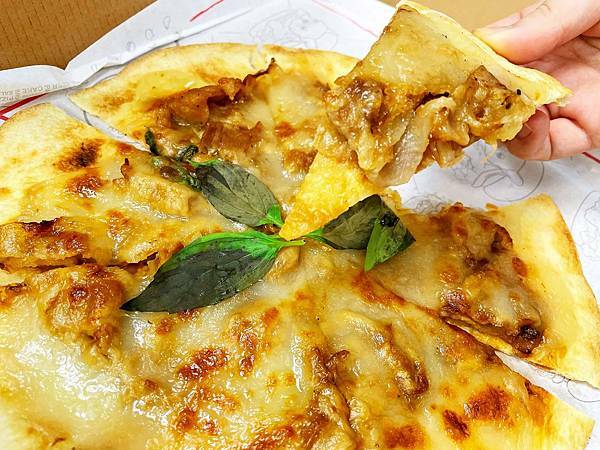 醬燒豬五花比薩-外帶美食│eat enjoy意享美式餐廳：能爆吃就是福，台灣加油-五漢不廢言吃爆多人套餐組合