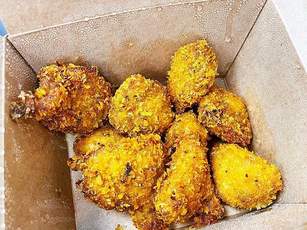 開胃菜 蒜香炸雞-外帶美食│eat enjoy意享美式餐廳：能爆吃就是福，台灣加油-五漢不廢言吃爆多人套餐組合