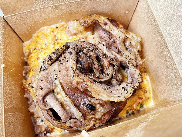 奶油蒜味牛五花燉飯-外帶美食│eat enjoy意享美式餐廳：能爆吃就是福，台灣加油-五漢不廢言吃爆多人套餐組合