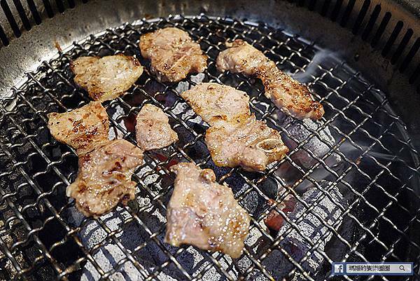 新竹燒烤火鍋吃到飽【揪好客新竹店】599吃到飽火烤兩吃一次滿足!新竹晶品城購物中心美食 新竹燒烤火鍋吃到飽【揪好客新竹店】599吃到飽火烤兩吃一次滿足!新竹晶品城購物中心美食