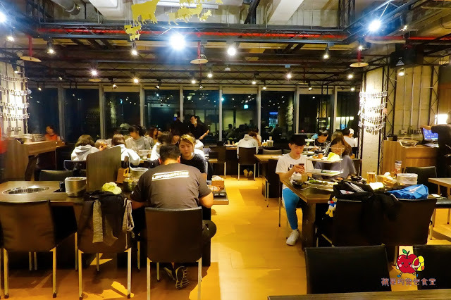 [新竹 燒肉] 揪好客-新竹晶品城 CP值超高的火烤兩吃 外脆內軟嫩牛五花 綿密香濃起司地瓜 新竹聚餐新選擇