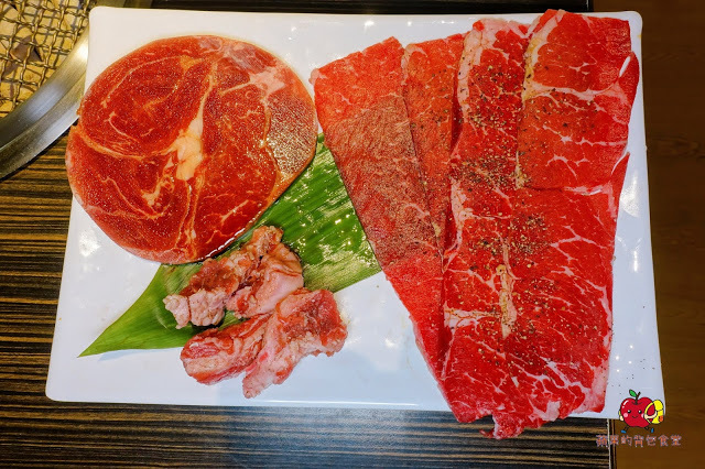 [新竹 燒肉] 揪好客-新竹晶品城 CP值超高的火烤兩吃 外脆內軟嫩牛五花 綿密香濃起司地瓜 新竹聚餐新選擇