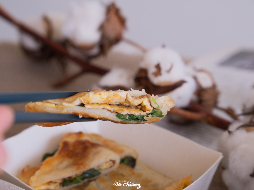 台中南屯區早餐推薦，從嘉義來的_古早味蛋餅，宜華蛋餅