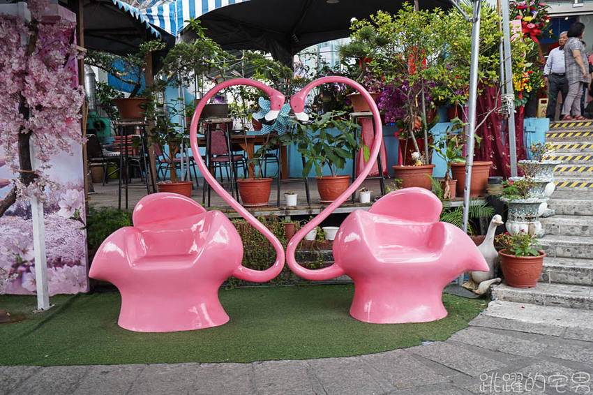 [花蓮景點]劉文聰的一支番仔火居然有主題館! 還有一支番仔火奶油酥條 金門高粱還有檸檬汁 還能看海喝咖啡用餐呢