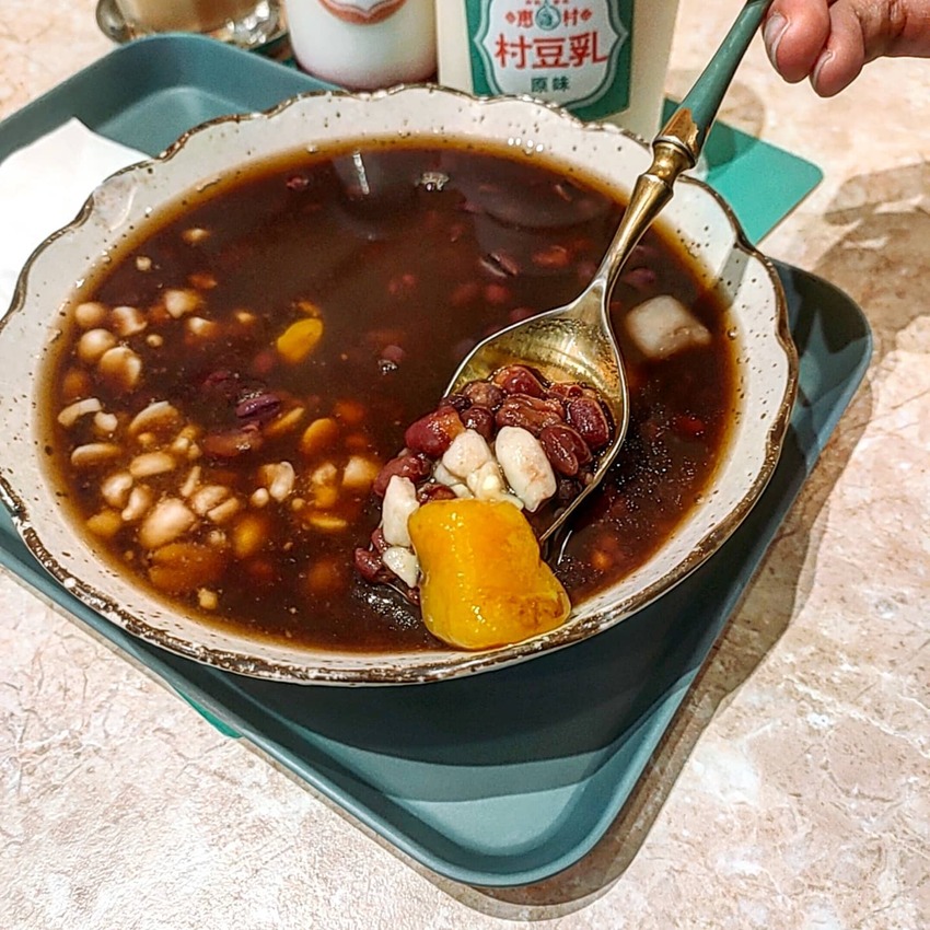 New Taipei, Taiwan #惠村豆花 #板橋豆花 #樹懶吃新北