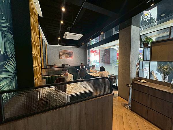 LINE_ALBUM_202597 夜泰美。聚餐_250908_14.jpg