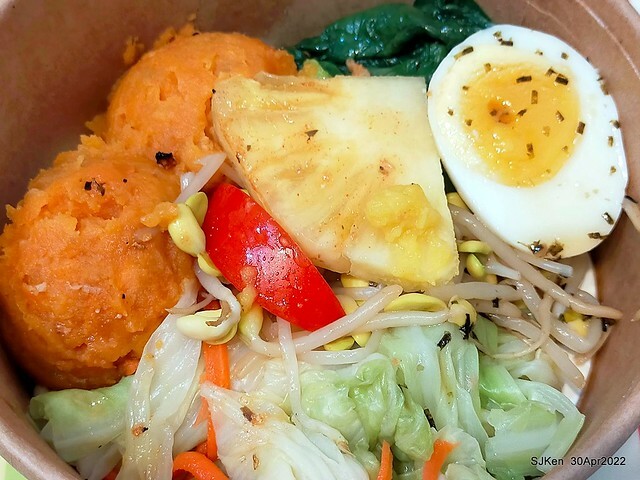 三訪「Hungry Dogs 二犬健康餐飲」(Healthy lunch box), Taipei, Taiwan, SJKen, Apr 30, 2022.