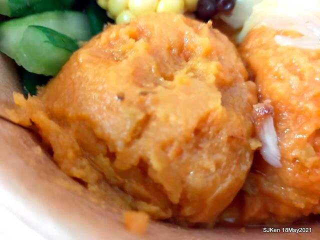 二訪「Hungry Dogs 二犬健康餐飲」(Healthy Meal lunch box ), Taipei, Taiwan, May 18, 2021.