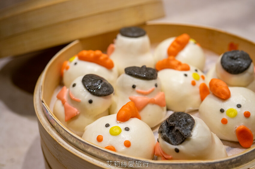 到漁港欣賞無敵海景 海鮮牛排吃到飽！6歲以下免收費！脆皮烤鴨、澎湃海鮮、宴客大菜、啤酒紅酒白酒喝到飽！百道菜色甜點飲料都無限吃...