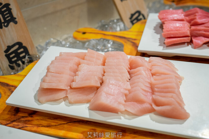 到漁港欣賞無敵海景 海鮮牛排吃到飽！6歲以下免收費！脆皮烤鴨、澎湃海鮮、宴客大菜、啤酒紅酒白酒喝到飽！百道菜色甜點飲料都無限吃...