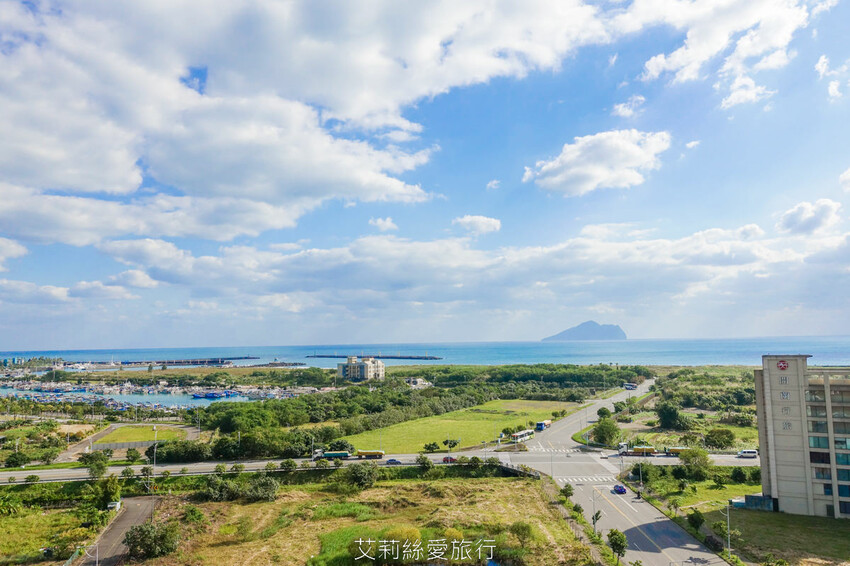 到漁港欣賞無敵海景 海鮮牛排吃到飽！6歲以下免收費！脆皮烤鴨、澎湃海鮮、宴客大菜、啤酒紅酒白酒喝到飽！百道菜色甜點飲料都無限吃...