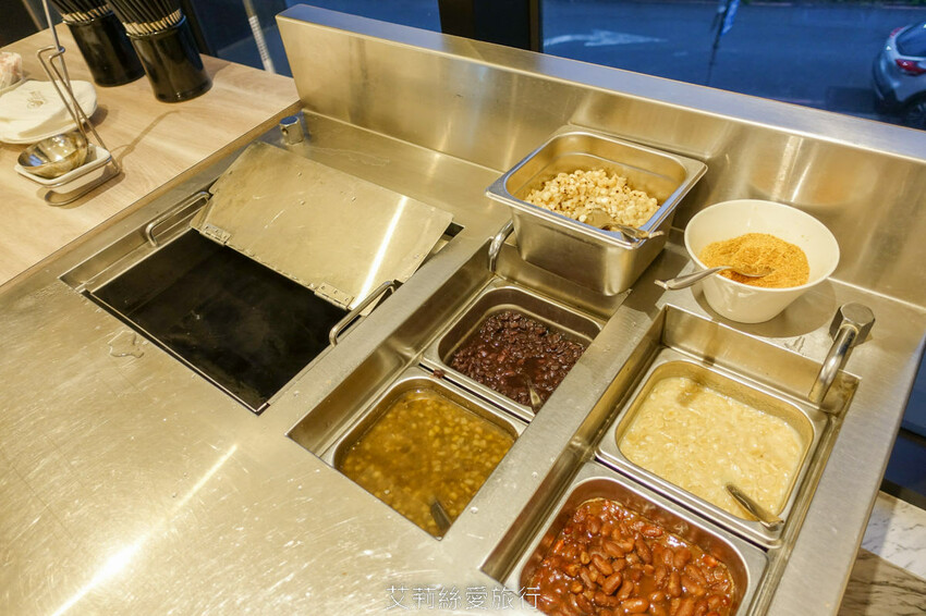 到漁港欣賞無敵海景 海鮮牛排吃到飽！6歲以下免收費！脆皮烤鴨、澎湃海鮮、宴客大菜、啤酒紅酒白酒喝到飽！百道菜色甜點飲料都無限吃...