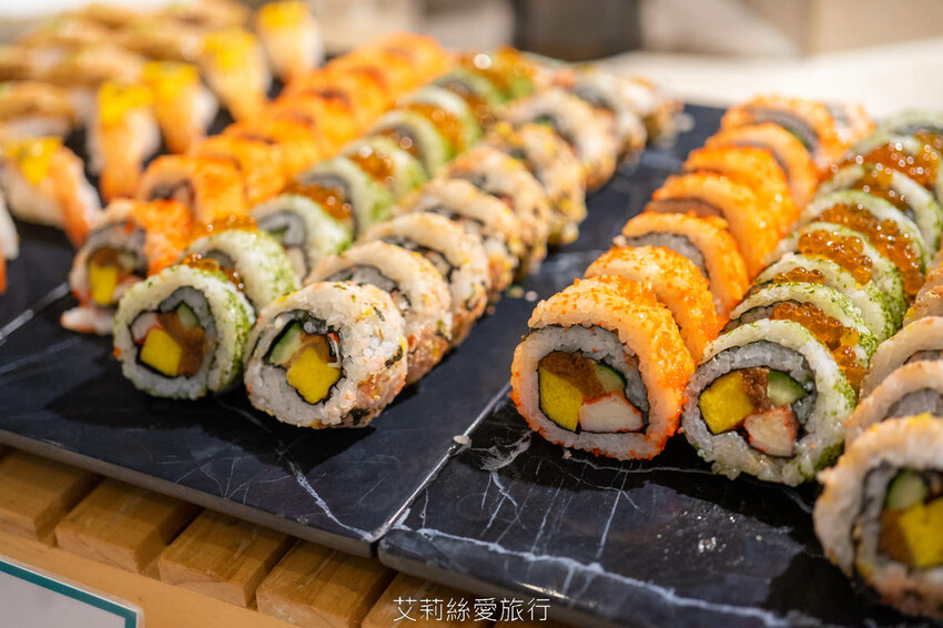 到漁港欣賞無敵海景 海鮮牛排吃到飽！6歲以下免收費！脆皮烤鴨、澎湃海鮮、宴客大菜、啤酒紅酒白酒喝到飽！百道菜色甜點飲料都無限吃...