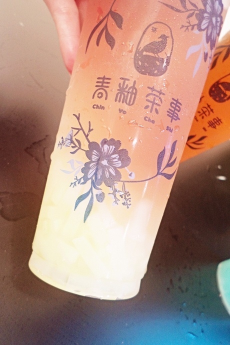 美食 ░ 高雄手搖飲 外送青釉茶事 -德賢店 ，高雄必喝 網美集散地 網美飲料 ♡台灣最美茶飲 青花瓷奶蓋_6.jpg