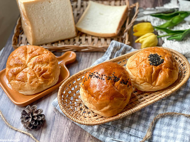 台南麵包推薦「圓包包麵包店」隱身在市場裡的麵包香！台式手感麵包！法國麵粉＋法式奶油真材實料創新口味。|水仙宮市場店| - 花露露 の花花世界