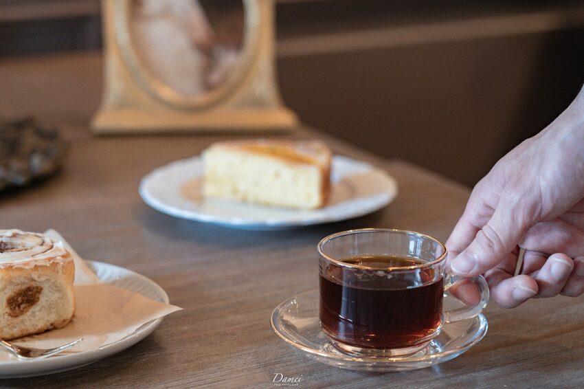 歐式古典風格咖啡館，放下疲憊好好放鬆-咖啡這件事Coffee&Things