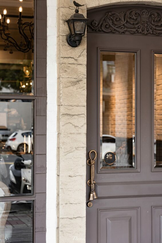 歐式古典風格咖啡館，放下疲憊好好放鬆-咖啡這件事Coffee&Things