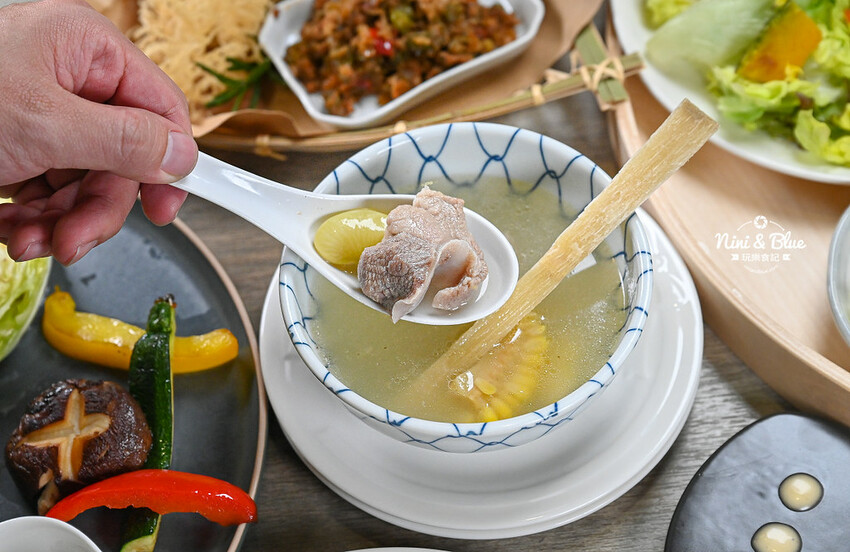 山中小廚房|特色餐廳，在地食材無菜單料理，也有圓桌合菜，免服務費