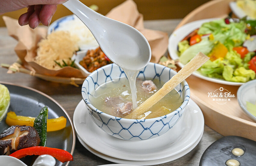 山中小廚房|特色餐廳，在地食材無菜單料理，也有圓桌合菜，免服務費