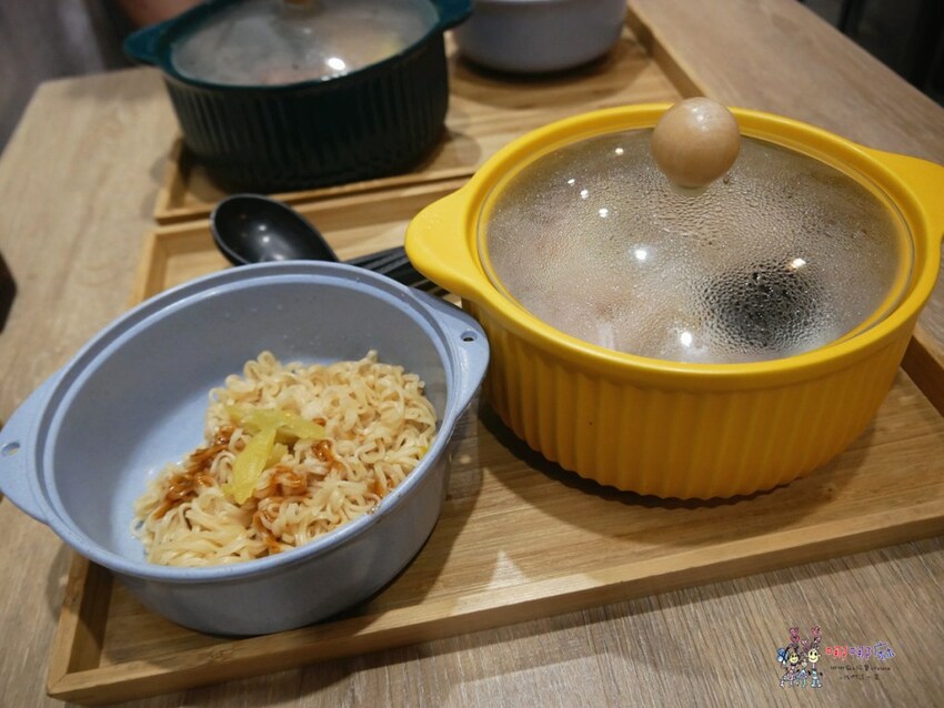 新莊老街附近滷味（可外帶外送）~7種口味還有麻辣乾拌系列，不知道吃什麼就點套餐吧！ | 哪哪麻