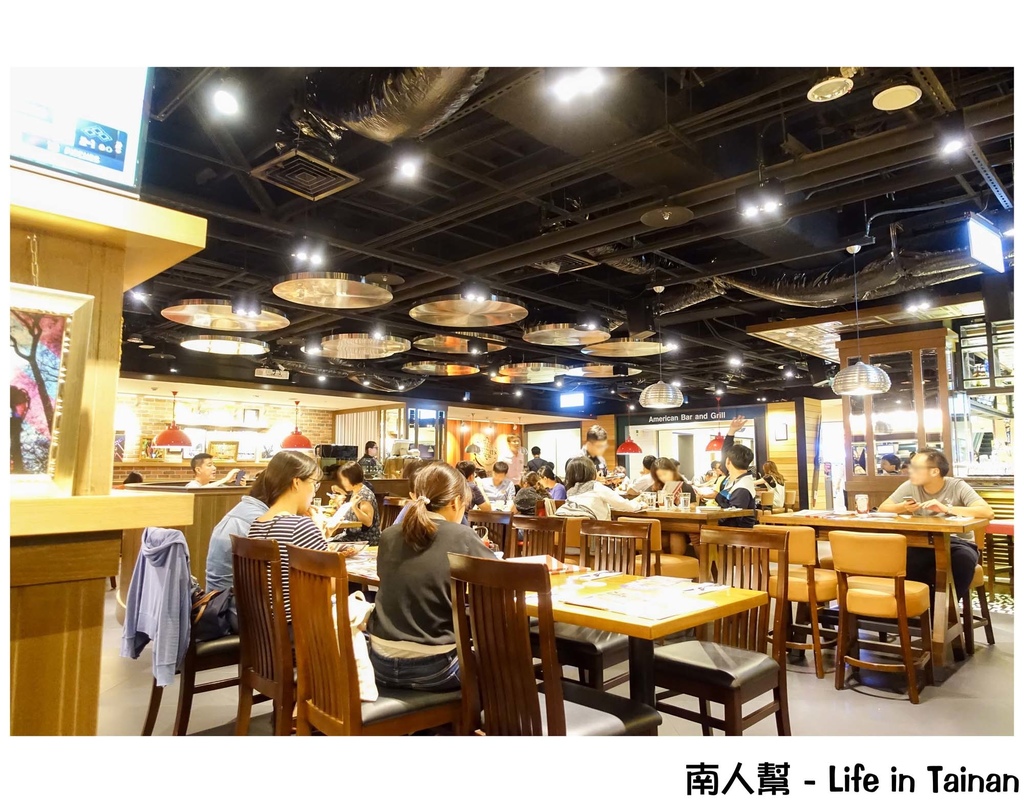 星期五美式餐廳TGI FRIDAYS