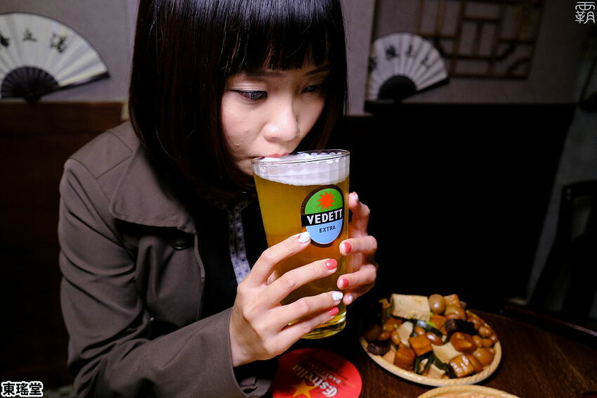 復古中藥行超有特色，東瑤堂不賣中藥，賣的是牛肉麵跟堂主特調！