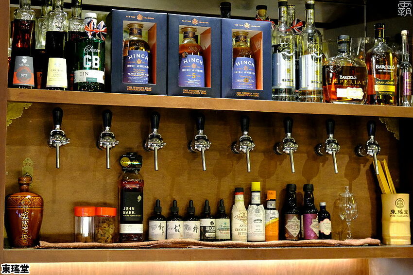 復古中藥行超有特色，東瑤堂不賣中藥，賣的是牛肉麵跟堂主特調！