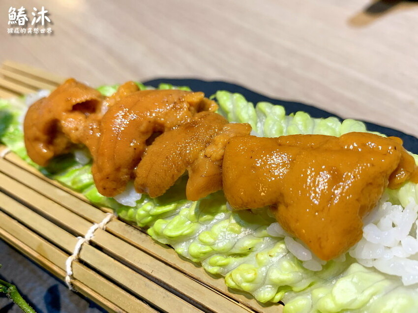 這間無菜單料理很厲害,8道精緻日本料理好吃有質感,紅蟳滿滿的蟹膏很威,當月壽星送生魚片蛋糕